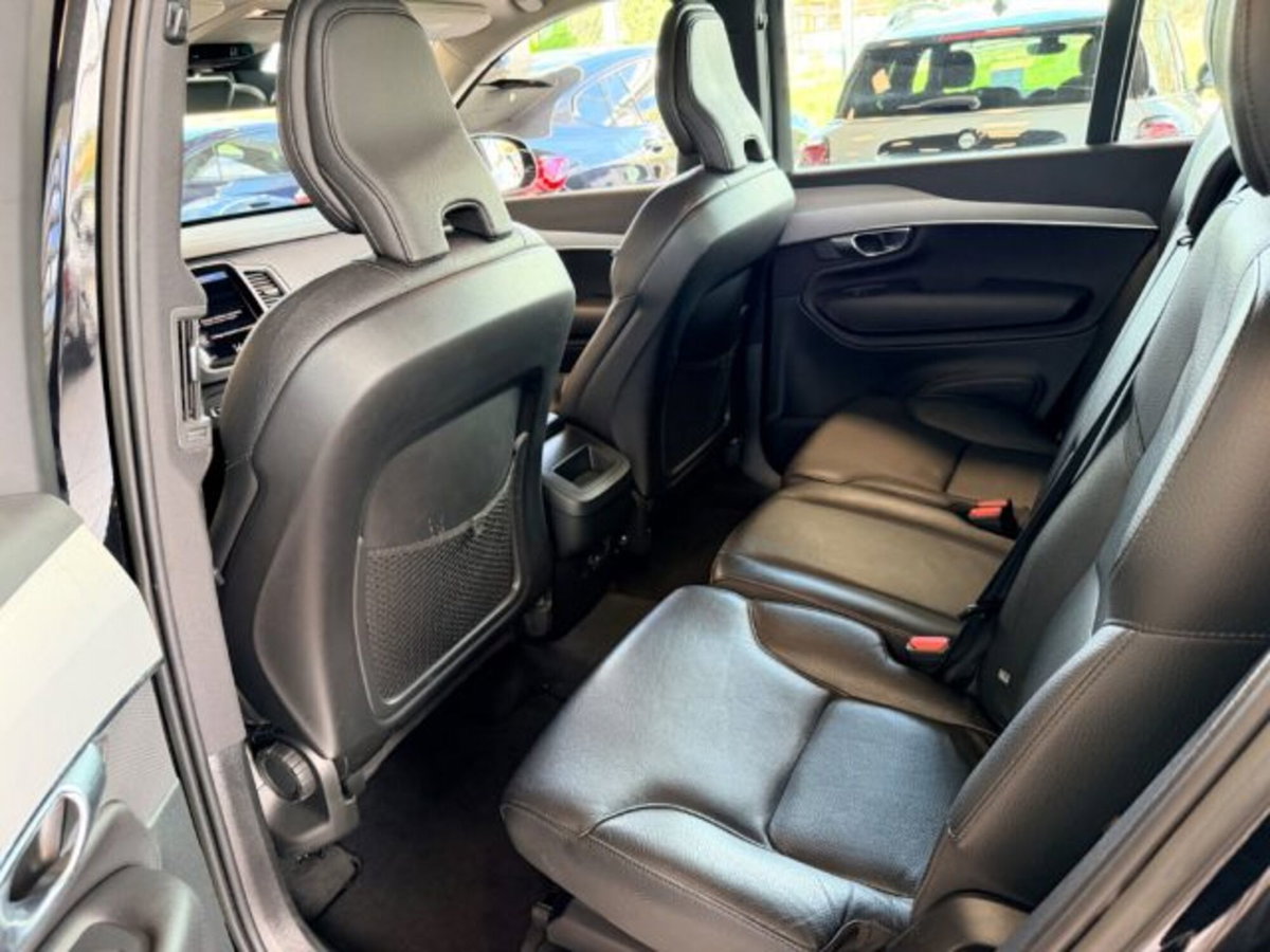 Volvo XC90 B5 (d) AWD automatico 7 posti Core (10)