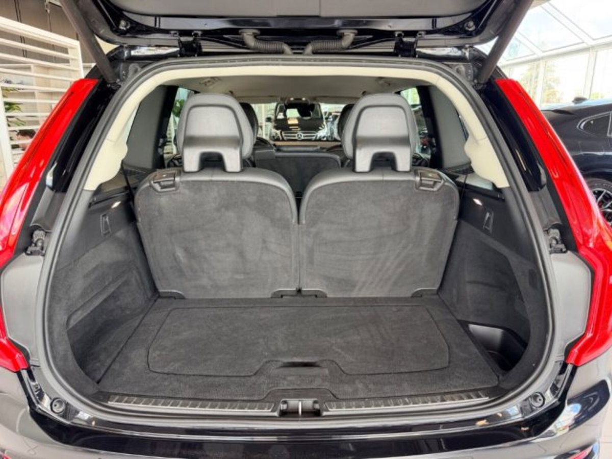 Volvo XC90 B5 (d) AWD automatico 7 posti Core (11)