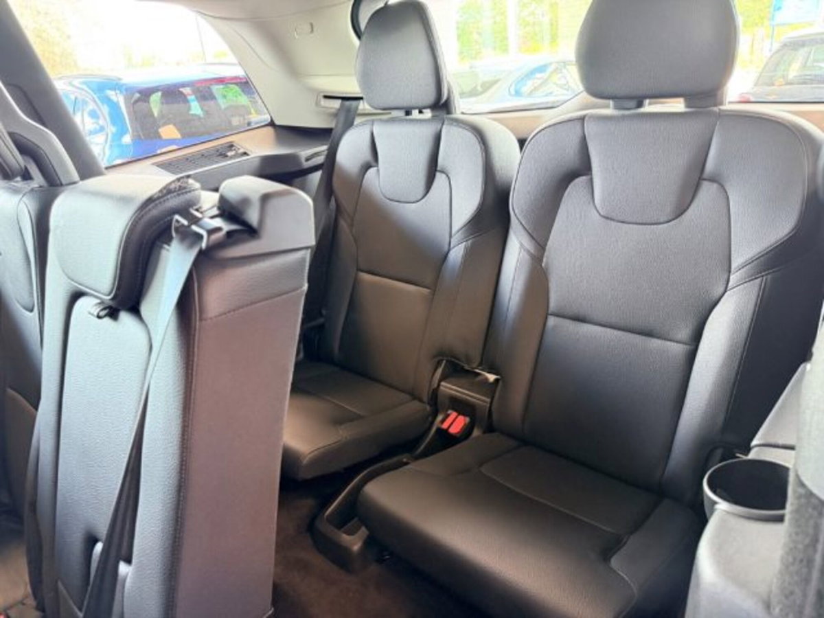 Volvo XC90 B5 (d) AWD automatico 7 posti Core (12)