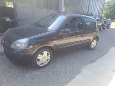 Renault Clio Storia 1.2 16V 5 porte Dynamique (4)