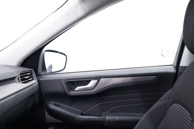 Ford Kuga 2.0 EcoBlue Hybrid 150 CV 2WD Titanium (18)