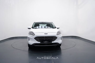 Ford Kuga 2.0 EcoBlue Hybrid 150 CV 2WD Titanium (2)