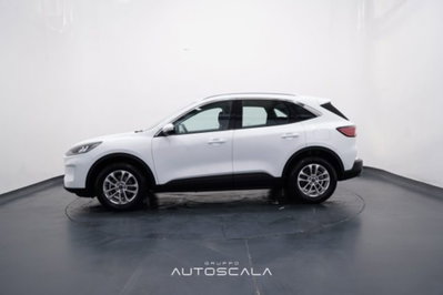 Ford Kuga 2.0 EcoBlue Hybrid 150 CV 2WD Titanium (3)