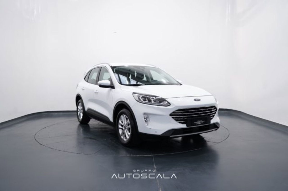 Ford Kuga 2.0 EcoBlue Hybrid 150 CV 2WD Titanium (8)