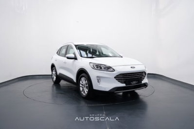 Ford Kuga 2.0 EcoBlue Hybrid 150 CV 2WD Titanium (8)