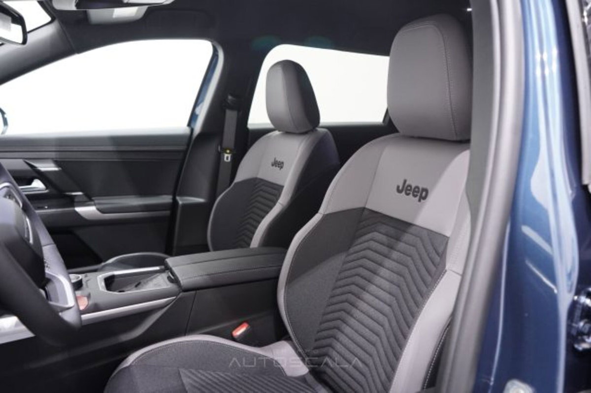 Jeep Compass 1.2 turbo e-hybrid mhev First Edition fwd 145cv edct6 (11)