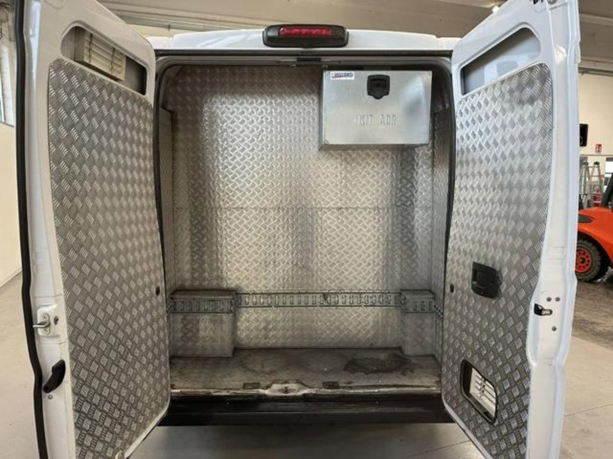 Fiat Ducato Furgone 35 2.2 Mjt 140CV AT9 PM-TM Maxi (17)