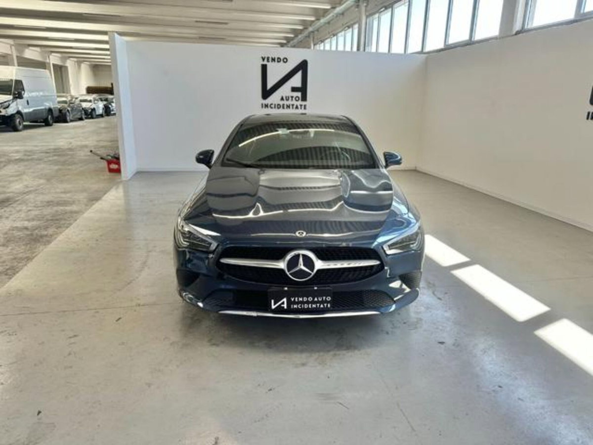 Mercedes-Benz CLA Shooting Brake 250 e Plug-in hybrid Shooting Brake Sport (2)