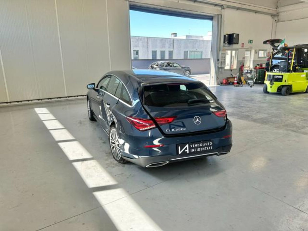Mercedes-Benz CLA Shooting Brake 250 e Plug-in hybrid Shooting Brake Sport (5)