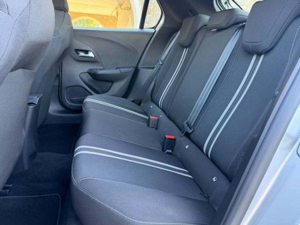 Opel Corsa 1.2 100 CV GS Line (11)