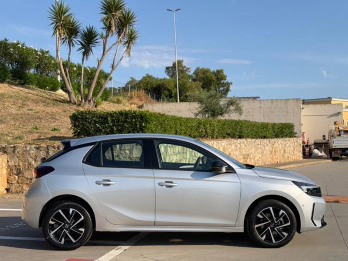 Opel Corsa 1.2 100 CV GS Line (5)