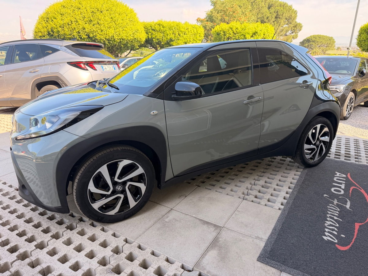 Toyota Aygo X 1.0 VVT-i 72 CV 5p. Undercover S-CVT (11)