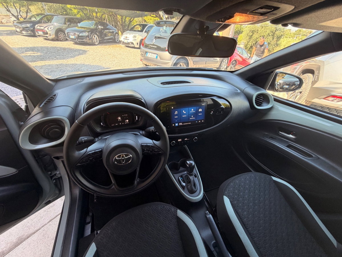 Toyota Aygo X 1.0 VVT-i 72 CV 5p. Undercover S-CVT (12)