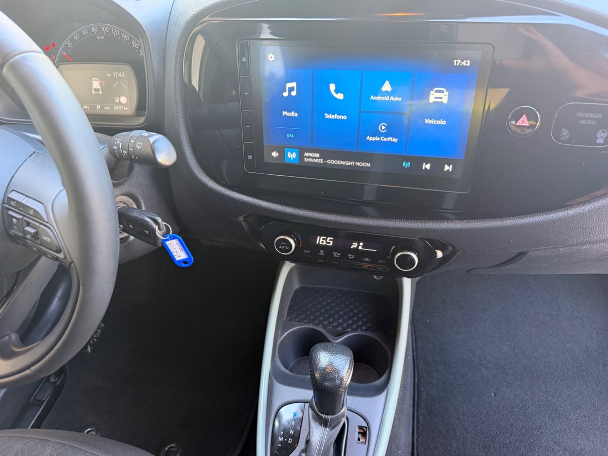 Toyota Aygo X 1.0 VVT-i 72 CV 5p. Undercover S-CVT (19)