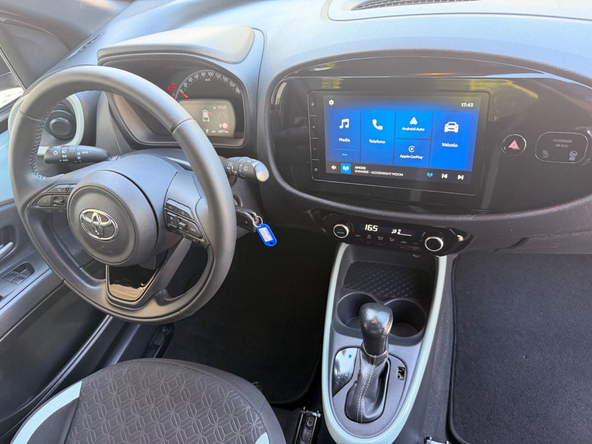 Toyota Aygo X 1.0 VVT-i 72 CV 5p. Undercover S-CVT (20)