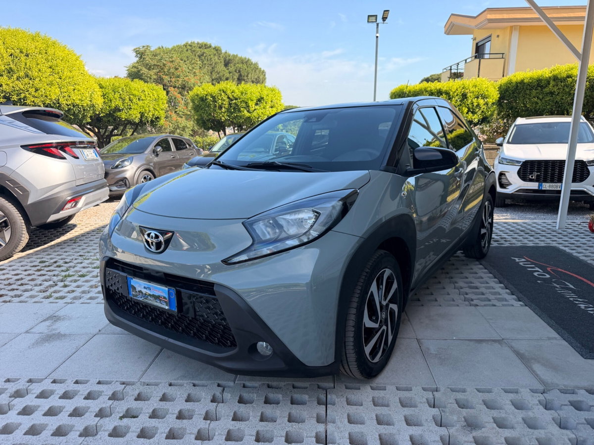 Toyota Aygo X 1.0 VVT-i 72 CV 5p. Undercover S-CVT (4)
