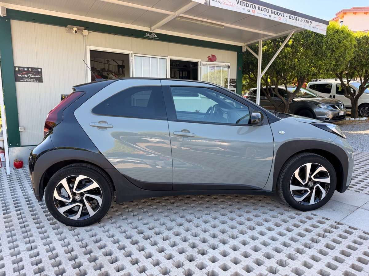 Toyota Aygo X 1.0 VVT-i 72 CV 5p. Undercover S-CVT (5)