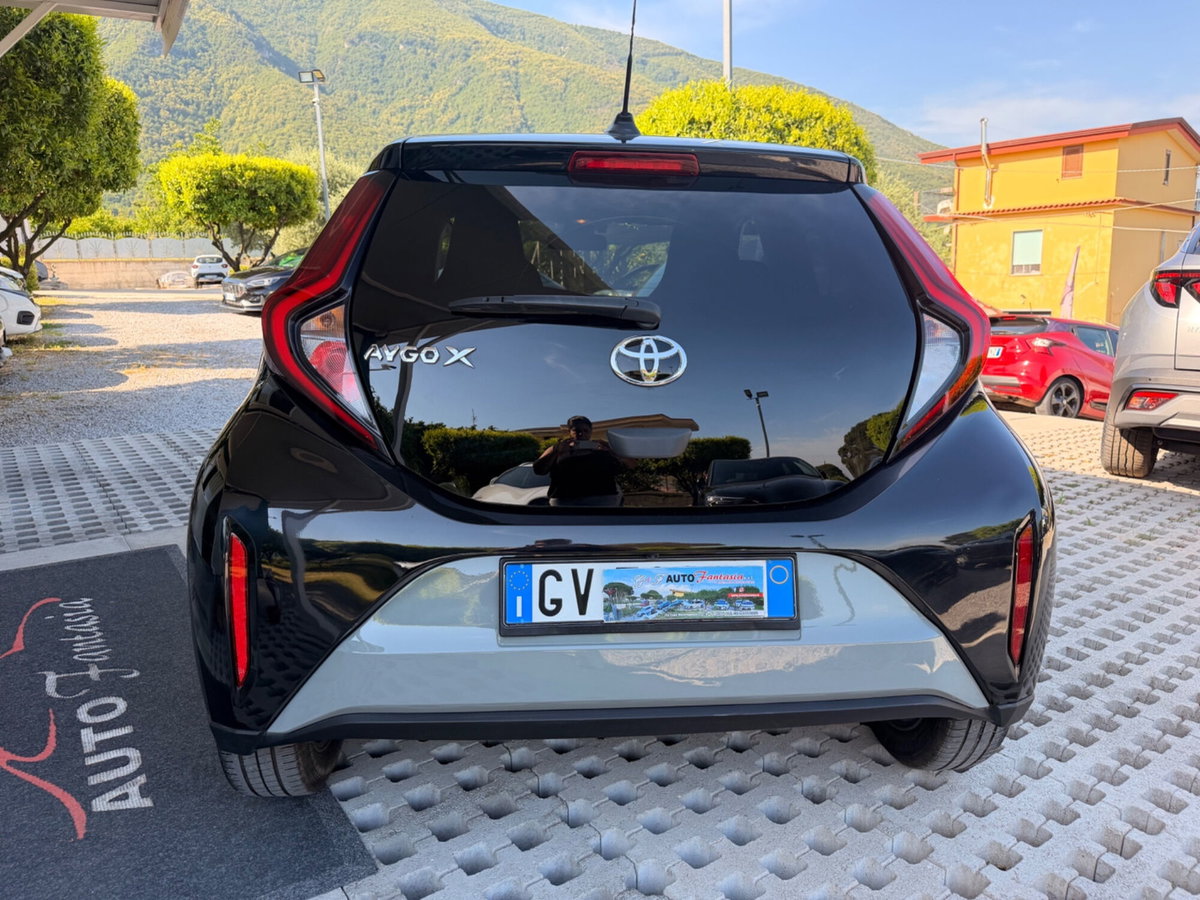 Toyota Aygo X 1.0 VVT-i 72 CV 5p. Undercover S-CVT (8)