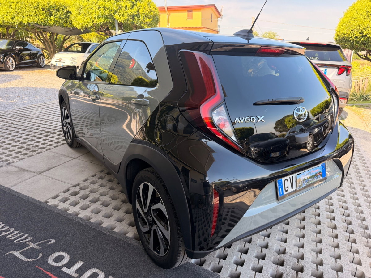 Toyota Aygo X 1.0 VVT-i 72 CV 5p. Undercover S-CVT (9)