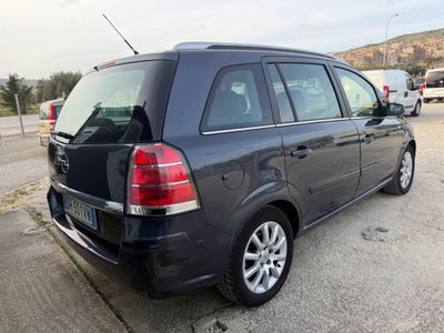 Opel Zafira 1.9 CDTI 120CV Cosmo (5)