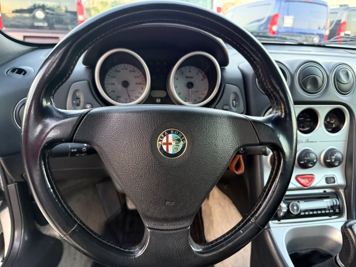 Alfa Romeo Gtv 2.0i 16V Twin Spark cat L (14)