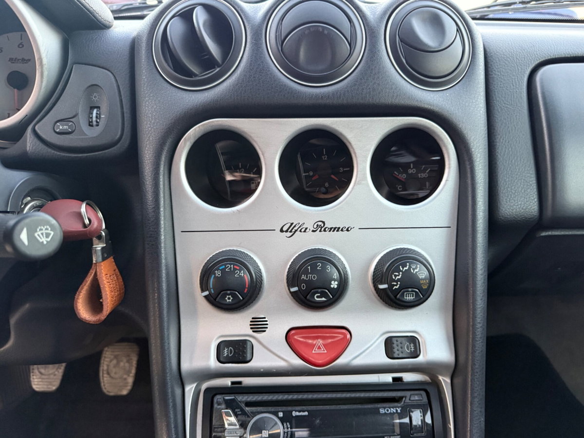 Alfa Romeo Gtv 2.0i 16V Twin Spark cat L (16)