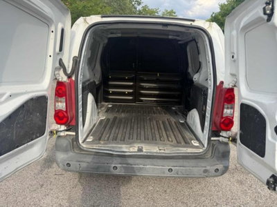 Citroen Berlingo Furgone 1.6 e-HDi 90CV FAP airdream CMP6 Van 3 p.ti Club L2 (13)