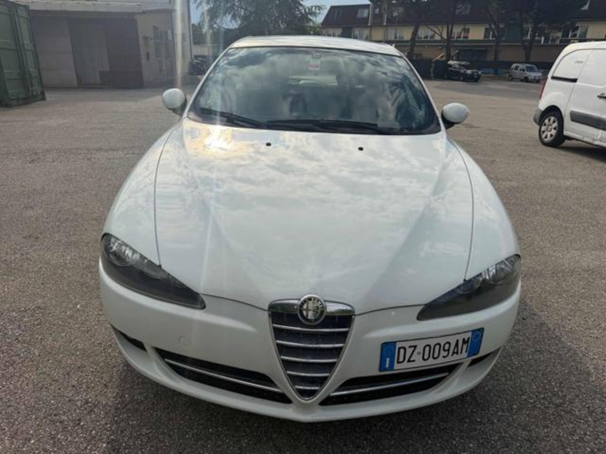 Alfa Romeo 147 1.9 JTD (120) 5 porte Progression (16)
