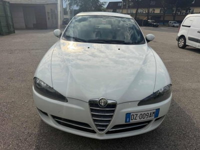 Alfa Romeo 147 1.9 JTD (120) 5 porte Progression (16)