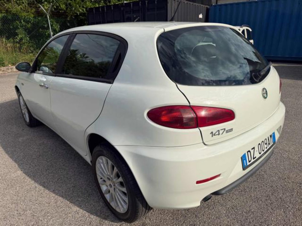 Alfa Romeo 147 1.9 JTD (120) 5 porte Progression (20)