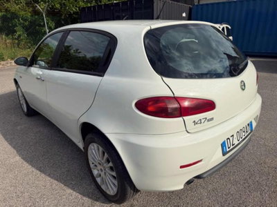 Alfa Romeo 147 1.9 JTD (120) 5 porte Progression (20)