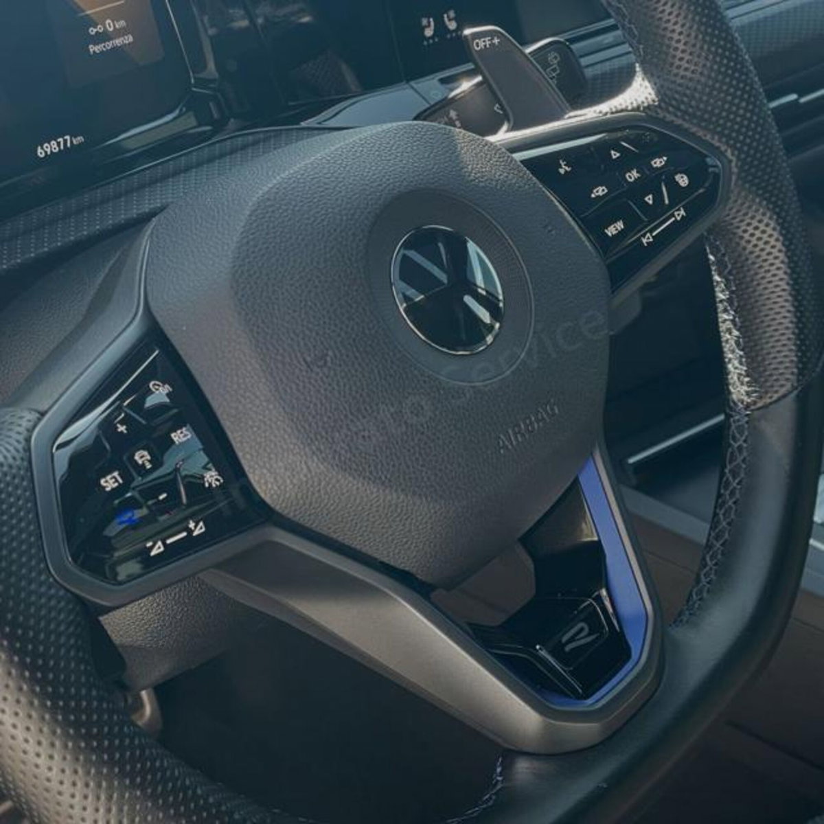 Volkswagen Golf 2.0 TSI R DSG 4Motion (11)