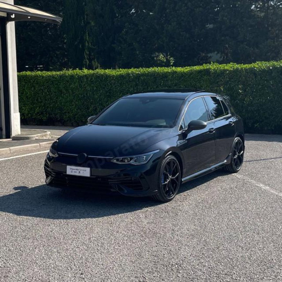 Volkswagen Golf 2.0 TSI R DSG 4Motion (2)