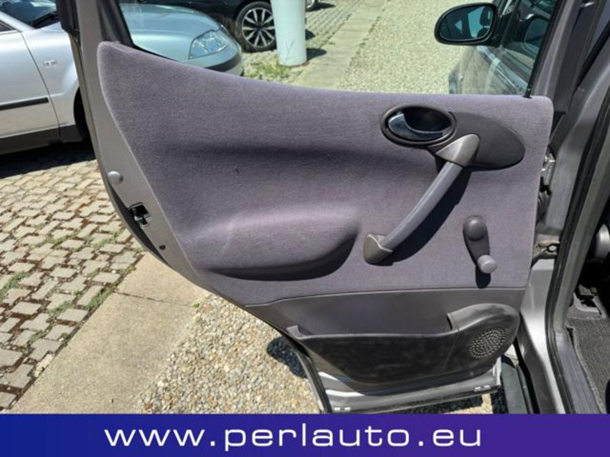 Mercedes-Benz Classe A 140 cat Classic (8)