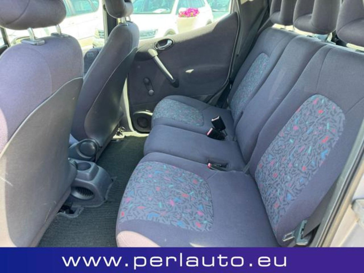 Mercedes-Benz Classe A 140 cat Classic (9)