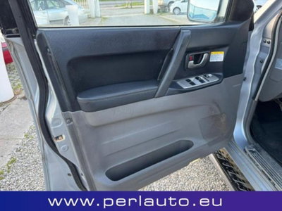 Mitsubishi Pajero 3.2 16V DI-D 5p. aut. Intense (7)