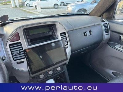 Mitsubishi Pajero 3.2 16V DI-D 5p. aut. Intense (9)