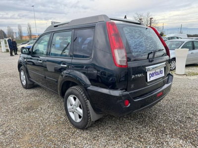 Nissan X-Trail 2.2 dCi Elegance (6)