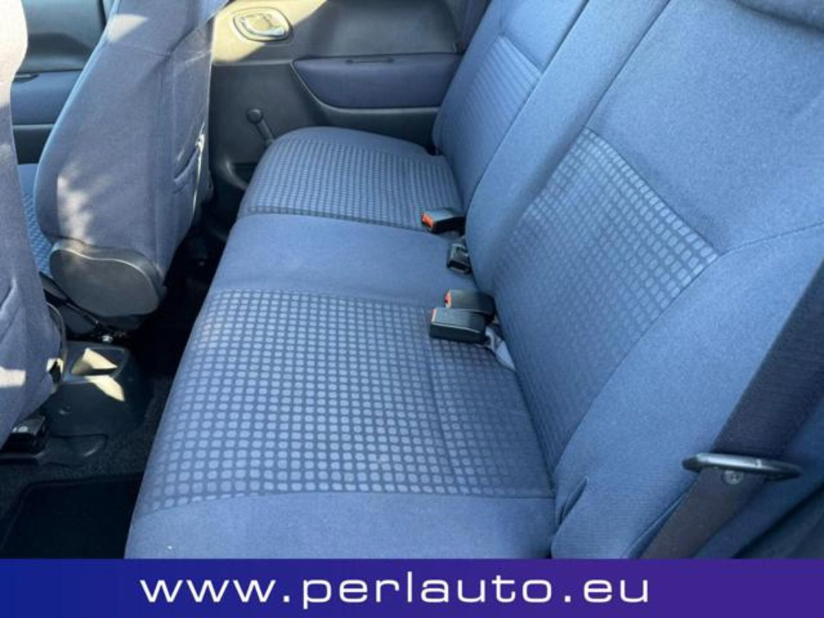 Opel Agila 1.2 16V Club (14)