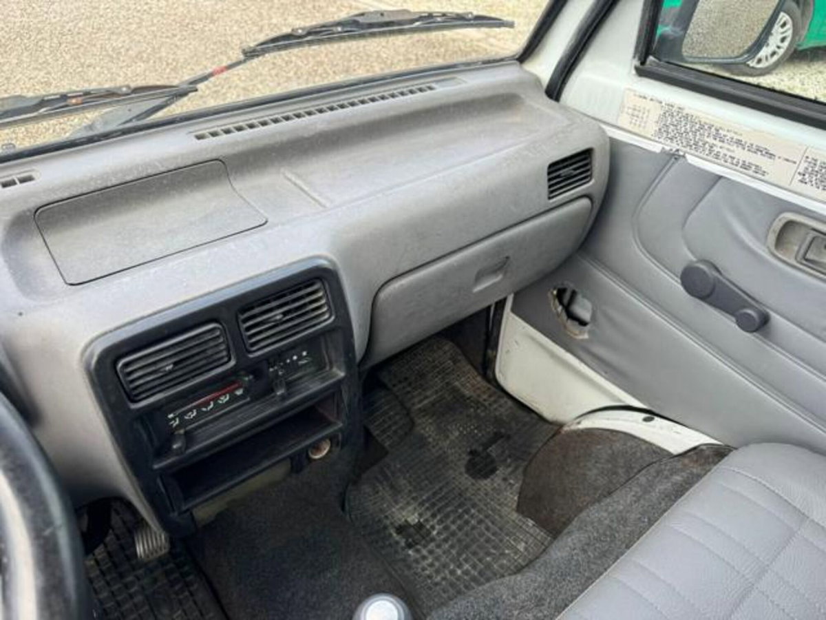 Piaggio Porter Furgone 1.3i 16V cat Blind Van (11)