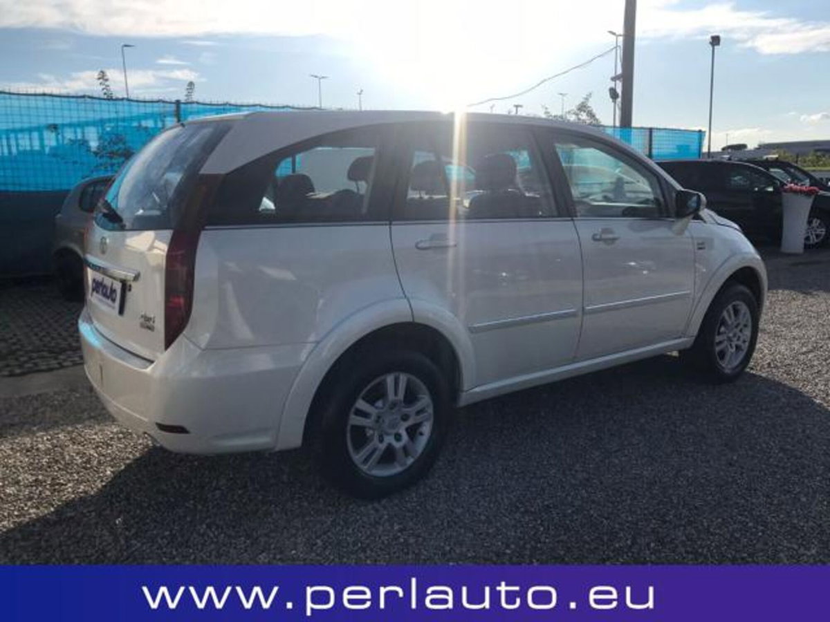 Tata Aria Aria 2.2 16V 4x4 Prestige (3)