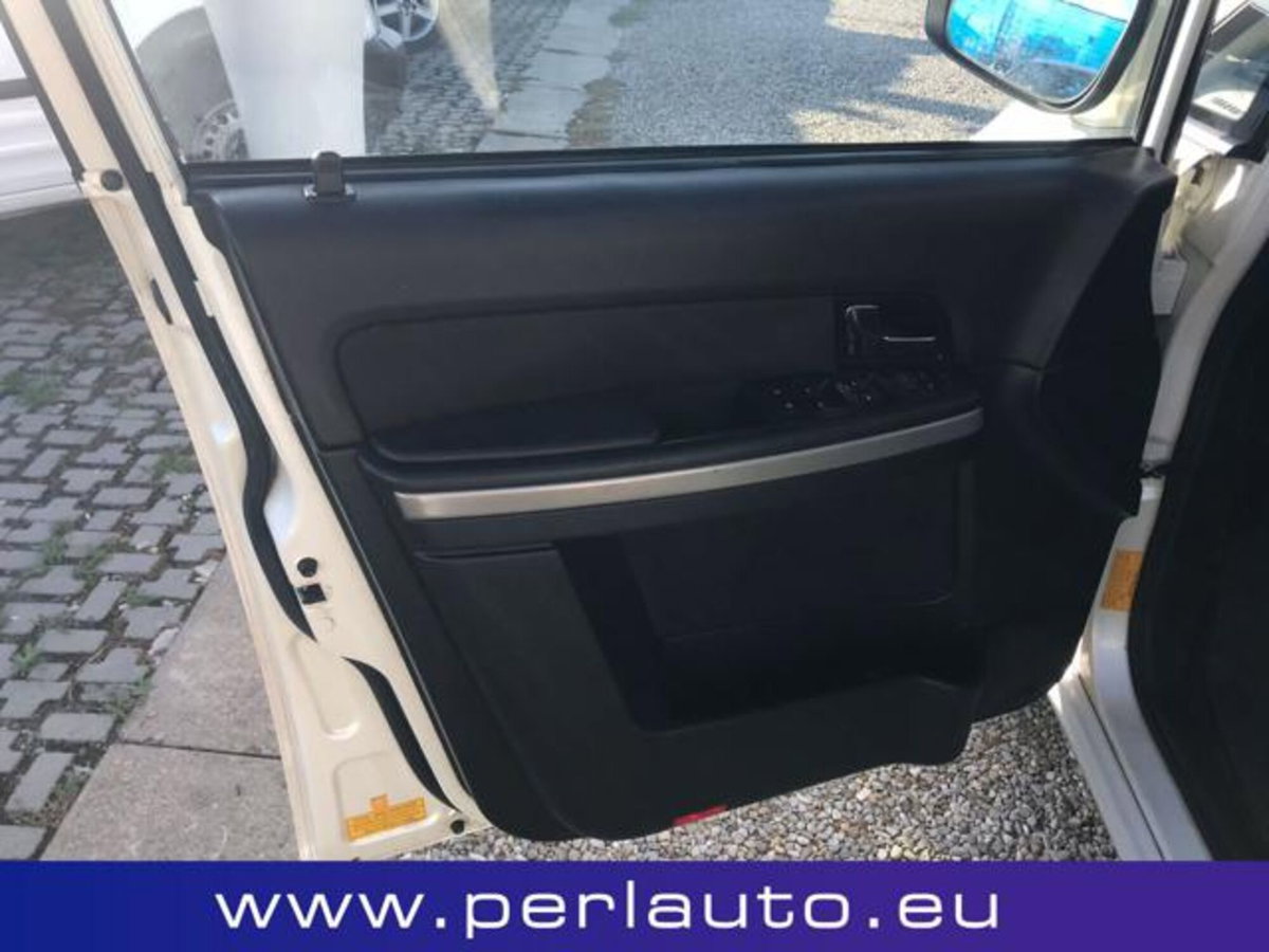Tata Aria Aria 2.2 16V 4x4 Prestige (4)