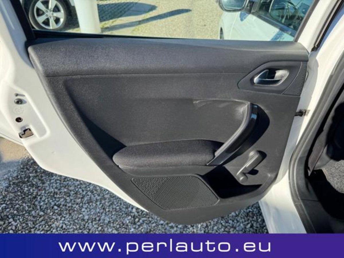 Peugeot 208 HDi 68 CV 5 porte Active (12)