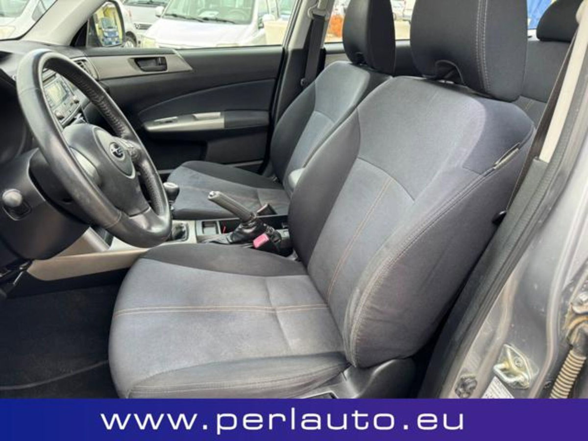Subaru Forester 2.0D XS VQ (10)