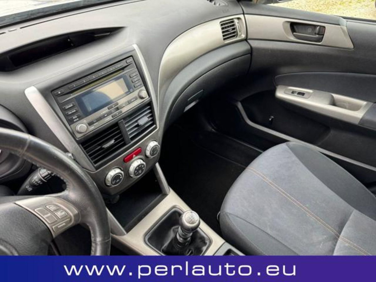 Subaru Forester 2.0D XS VQ (12)