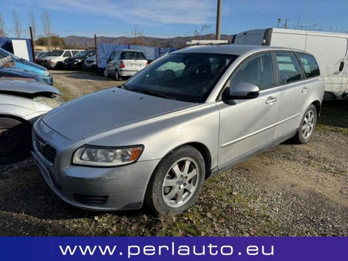Volvo V50 1.6 D cat Kinetic (2)