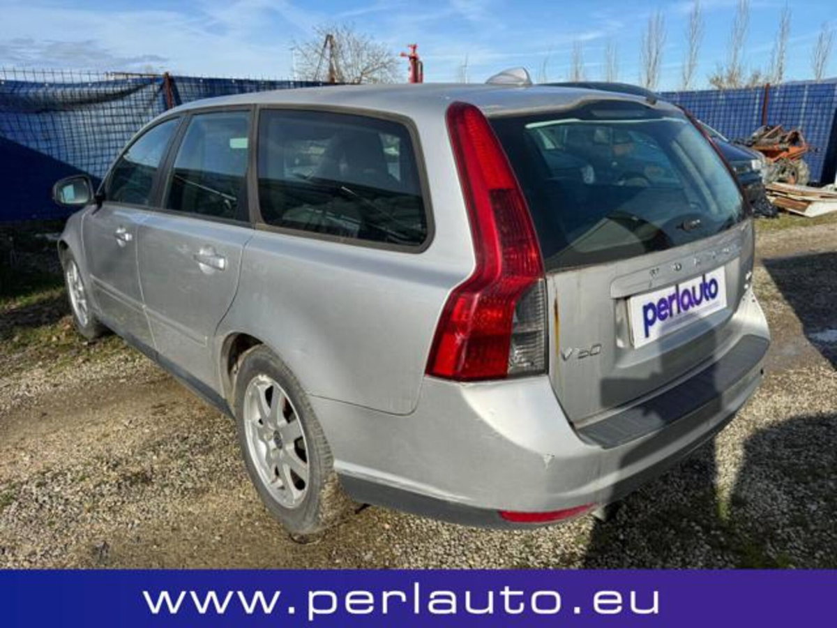 Volvo V50 1.6 D cat Kinetic (4)