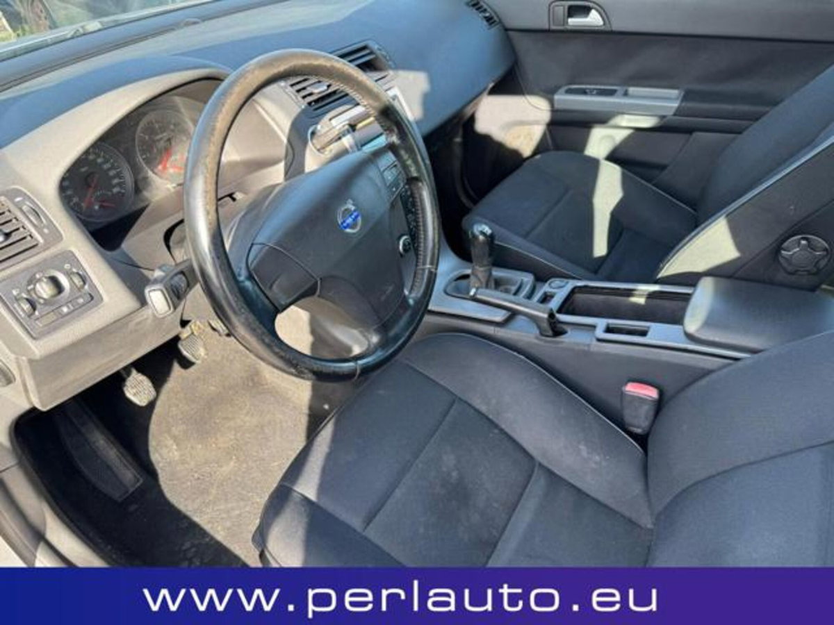 Volvo V50 1.6 D cat Kinetic (6)