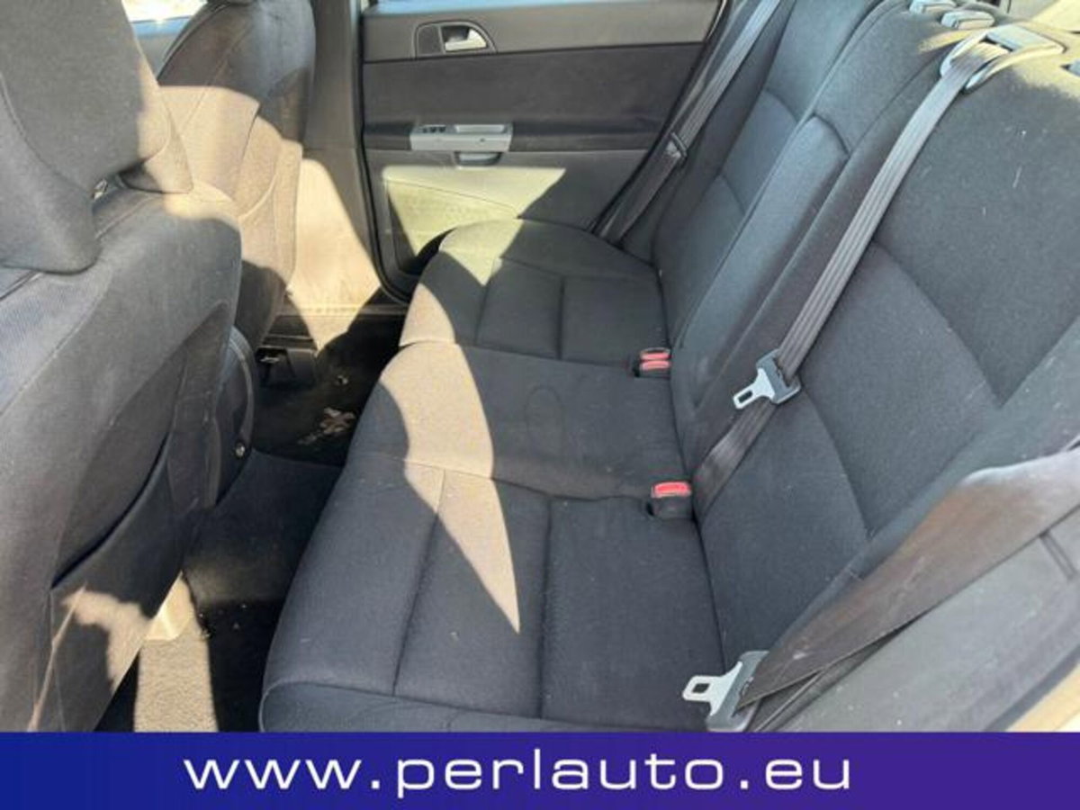 Volvo V50 1.6 D cat Kinetic (9)