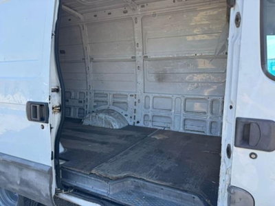 Iveco Daily Furgone 35S12V 2.3 Hpi TDI PM-TA Furgone (12)
